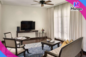 جناح جونيور كينغ مع شرفة وإمكانية الدخول إلى النادي - إطلالة عَلى الحديقة