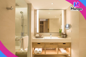 غرفة قياسية كينغ مع شرفة وإطلالة على الجبل