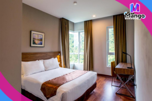 3 Bedroom Lakeview Panoramic Suite