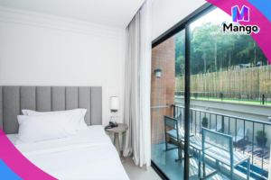 غرفة سوبيريور مزدوجة أو توأم مطلة على المسبح