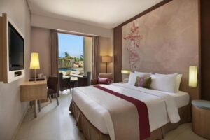 غرفة ديلوكس مزدوجة مع إطلالة على المسبح 