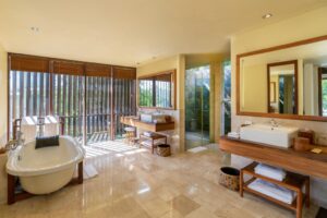 فيلا بغرفتي نوم مع بركة سباحة. 