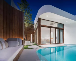 فيلا سالا على شاطئ البحر ومسبح