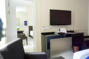 Mandarin Connected Room