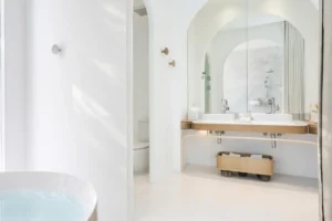 جناح للعائلة والأصدقاء بغرفتي نوم مع إطلالة على الحديقة