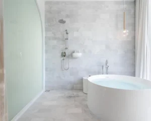 جناح للعائلة والأصدقاء بغرفتي نوم مع إطلالة على الحديقة