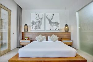 فيلا باجانب شاطئ البحر بثلاث غرف نوم و مسبح خاص