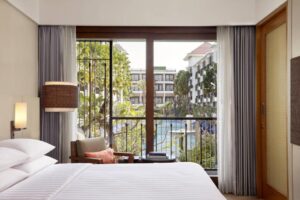 غرفة كينج فاخرة ذات إطلال على حمام السباحة