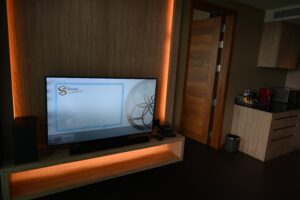 فله مع مسبح خاص اطلاله على البحر