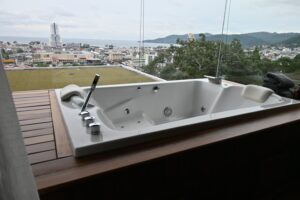 سويت روم جناح