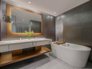 جناح تنفيذي كينغ مع إطلالة على المنتزه - إمكانية الدخول إلى الصالة 