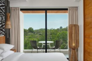 غرفة ديلوكس كينغ، غرفة ضيوف، سرير كينغ واحد، إطلالة على الحديقة، شرفة 