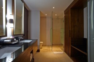 فيلا مطلة على التراس مع مغطس شخصي 