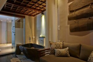 فيلا مطلة على التراس مع مغطس شخصي 