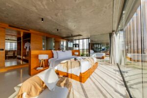COLLINE SUITE