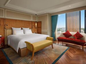 Presidential Suite with Lounge Access