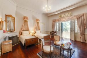 Luxury without Balcony 