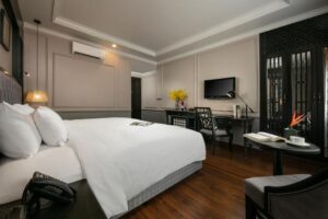 Junior Suite with City View