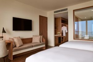 Superior Room with Balcony and Sea View