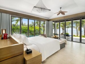 Deluxe Bungalow with Sea View and Private Pool