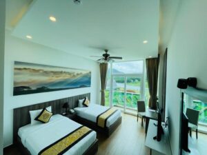 Deluxe Twin Room with Lake View
