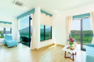 Suite with Lake View