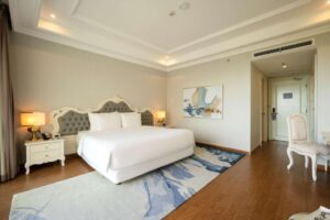 Deluxe Double Room with Mountain View