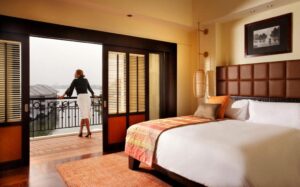 Classic Club King Room with Lake View