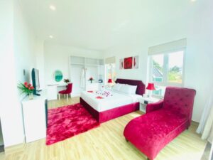 Suite with Lake View