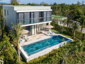 Five-Bedroom Luxury Villa Private Pool