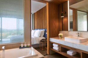 Sea View Suite Room with Balcony