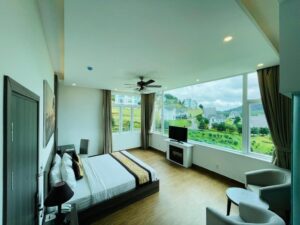 Premier Double Room with Lake View