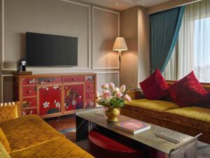 Presidential Suite with Lounge Access