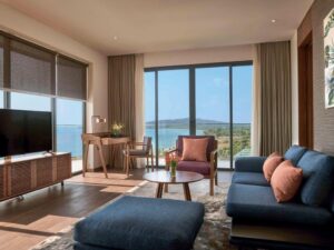 Sea View Suite Room with Balcony
