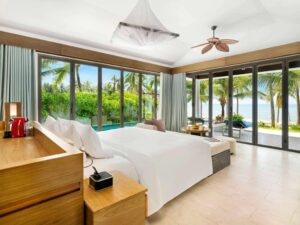 Deluxe Bungalow with Sea View and Private Pool