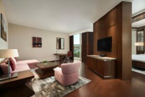 Deluxe Suite, Executive lounge access, 1 King