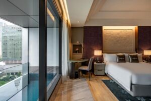 EXECUTIVE POOL ROOM