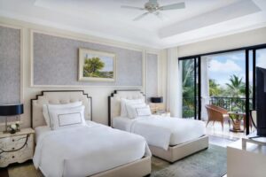Four-Bedroom Villa with Lake View and Private Pool