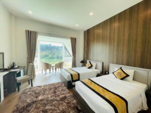 Deluxe Twin Room with Lake View