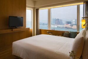 Bedroom Suite Victoria Harbour view