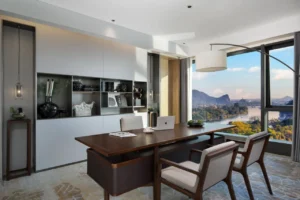 180° Luxury Executive Suite With Full River View