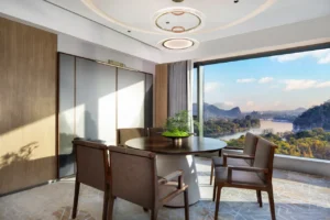 180° Luxury Executive Suite With Full River View