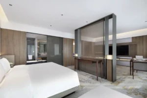 180° Luxury Suite With Prime River-View