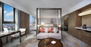 180° Luxury Suite With Prime River-View