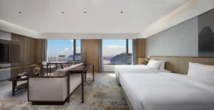 180° Luxury Suite With Prime River-View