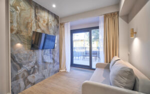 2Bedrooms with Terrace Double Suite