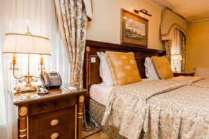 2King Beds Three-Room Suite 