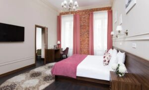 2-Room Standard Family Room