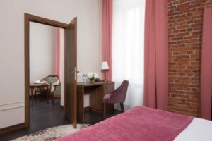 2-Room Standard Family Room