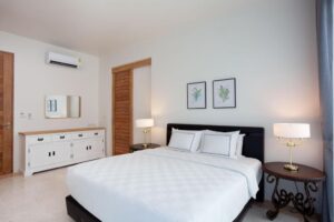 3Bedroom Seafront Pool Suite